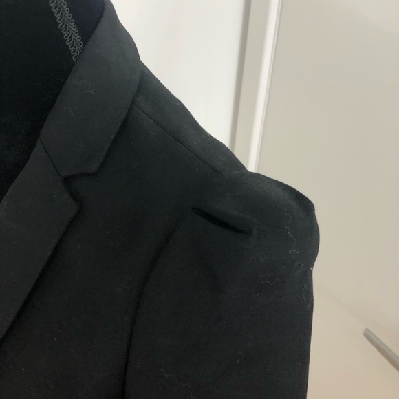 Zara Blazer with detailed shoulder - Picture 3 of 5